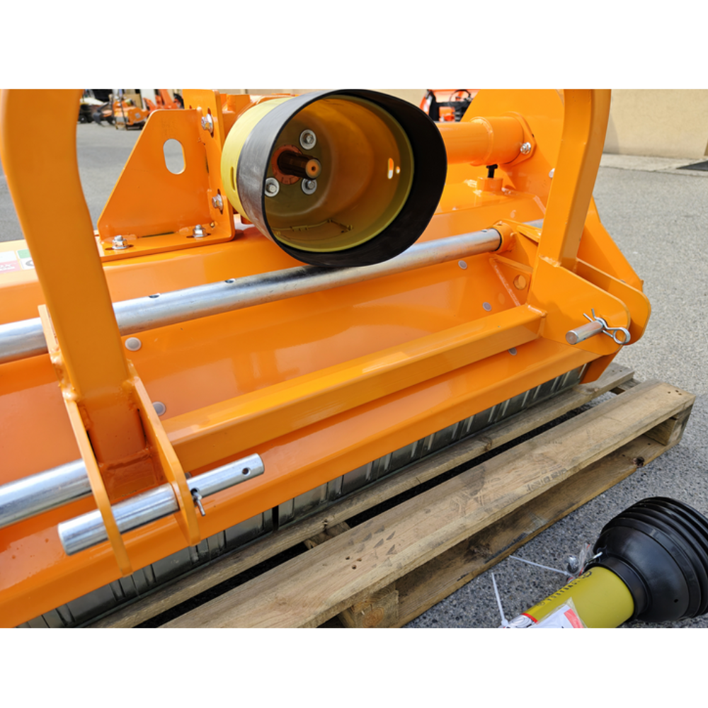 Trituradora trasera para tractor 40-70cv – desplazable – 180 cm – LINCIONE-180-SP